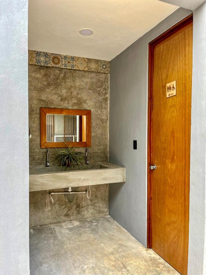 Ariche Valladolid Hotel & Hostal エクステリア 写真