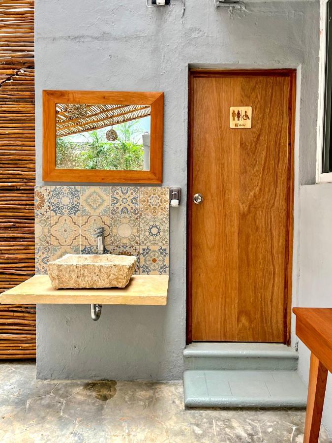 Ariche Valladolid Hotel & Hostal エクステリア 写真