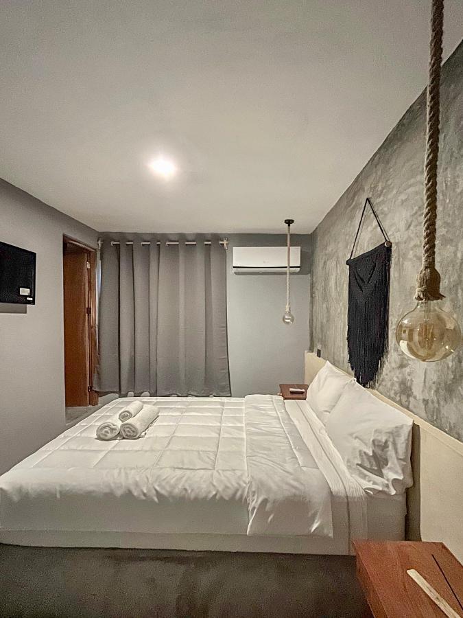 Ariche Valladolid Hotel & Hostal エクステリア 写真
