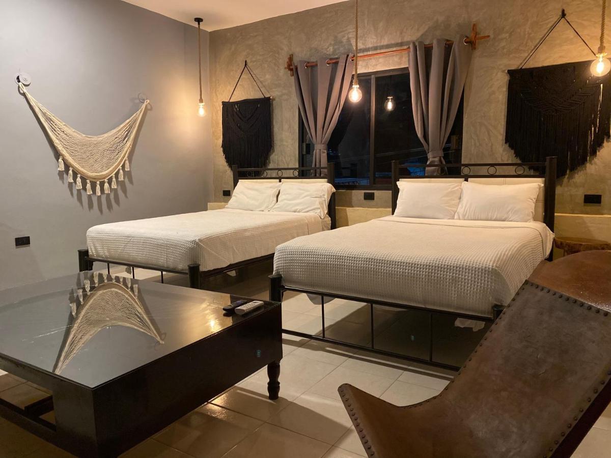 Ariche Valladolid Hotel & Hostal エクステリア 写真