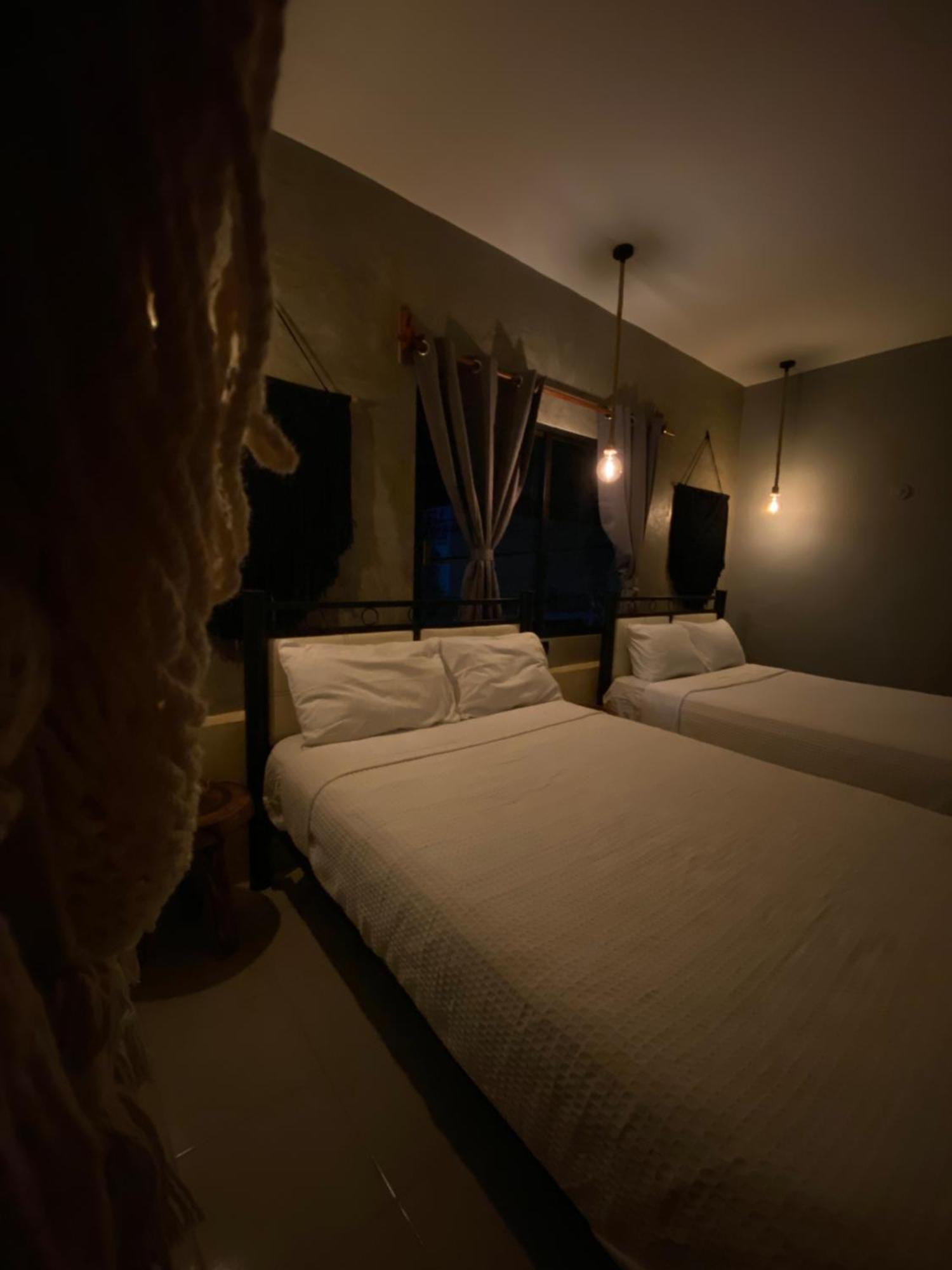Ariche Valladolid Hotel & Hostal エクステリア 写真